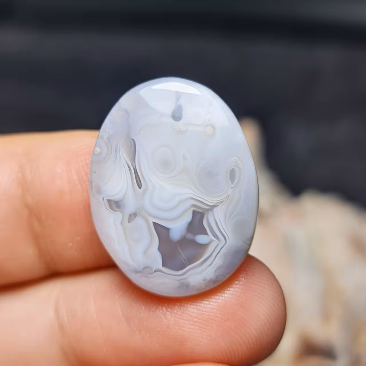   نگین فوق العاده زیبای سنگ عقیق سلیمانی صد درصد طبیعی خاص اصل خراسانی
کد  27145