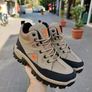 کفش کتانی لاکچری