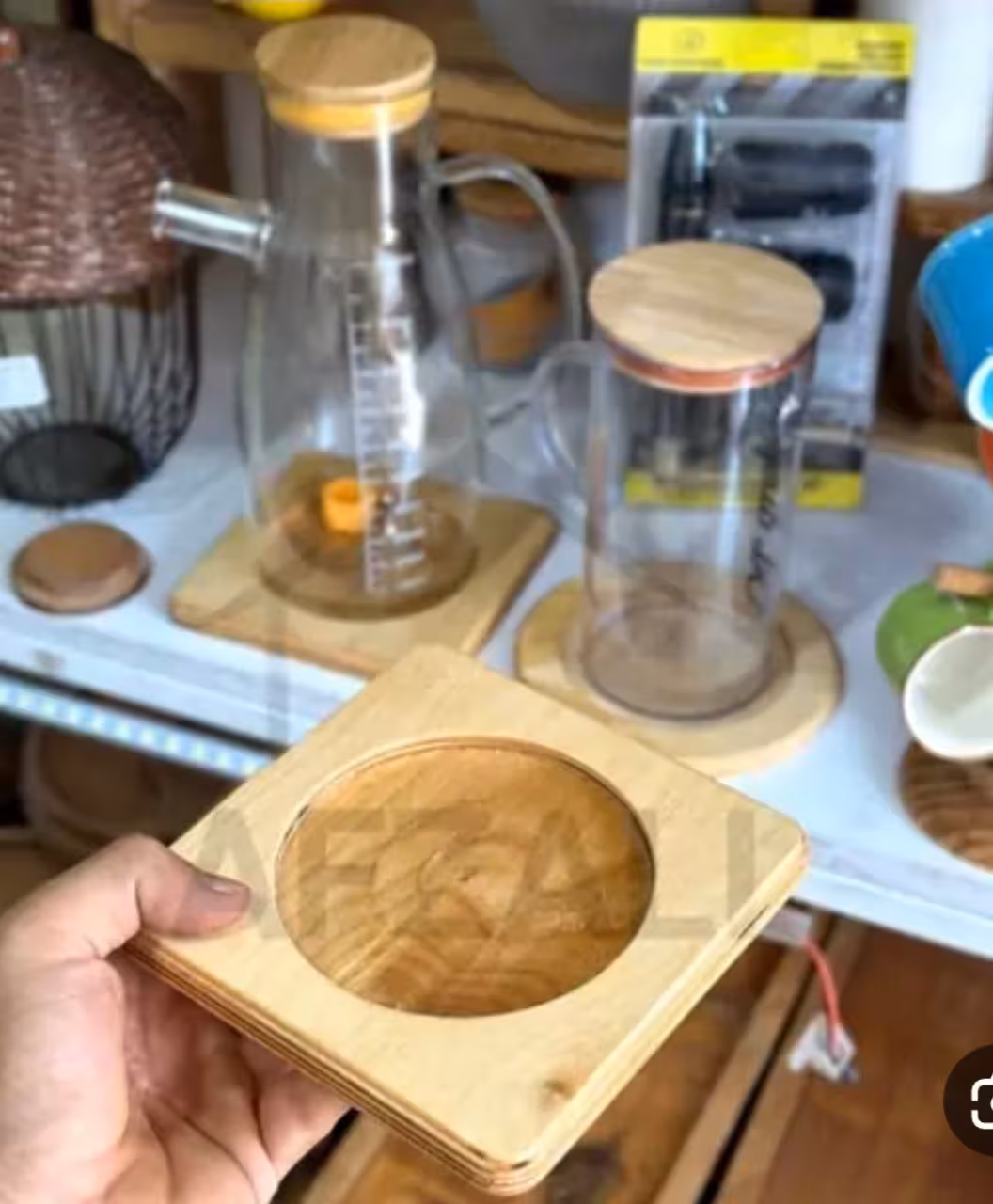 روغن ریز پیرکس در بامبو 1 لیتر همراه با زیره چوبی