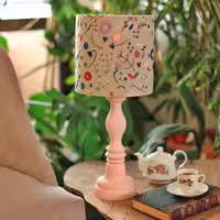 آباژور گلدوزی مدرن