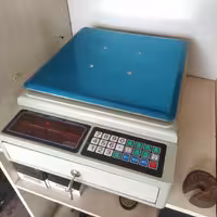 ترازو 30 کیلوگرمی شرکت کیا الکترونیک دارای کشو پول و دقت 1 گرم
