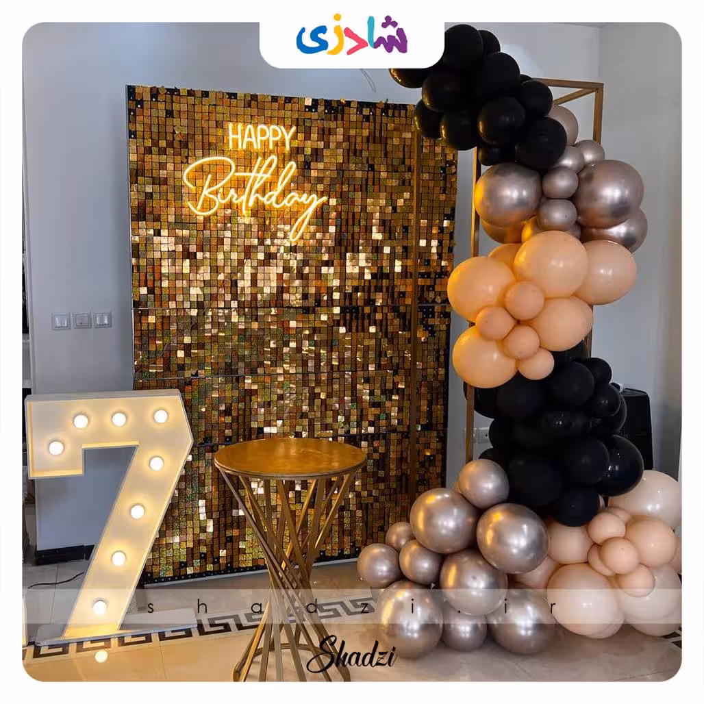 بادکنک آرایی تم مشکی کرم پوستی بژ