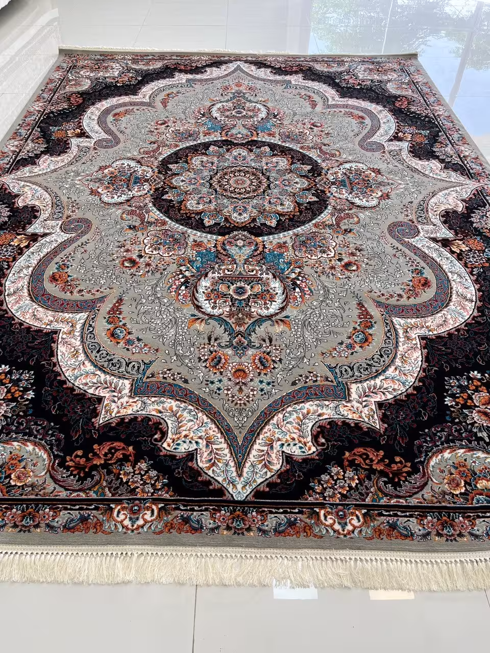 فرش 700شانه کاشان طرح گلبرگ