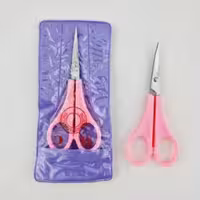 قیچی دسته صورتی