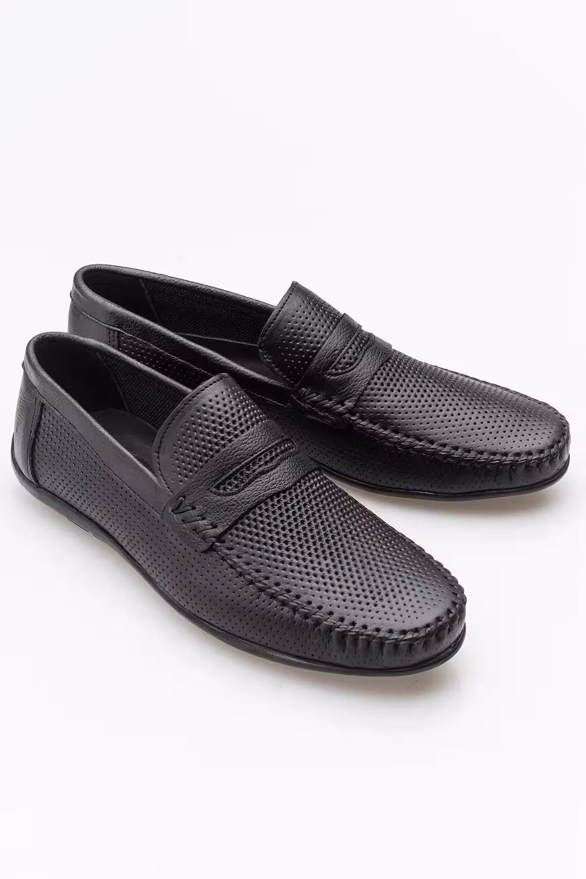 کفش روزمره مردانه لوفر چرم طبیعی جلی سیاه رنگ راحت  – 7040