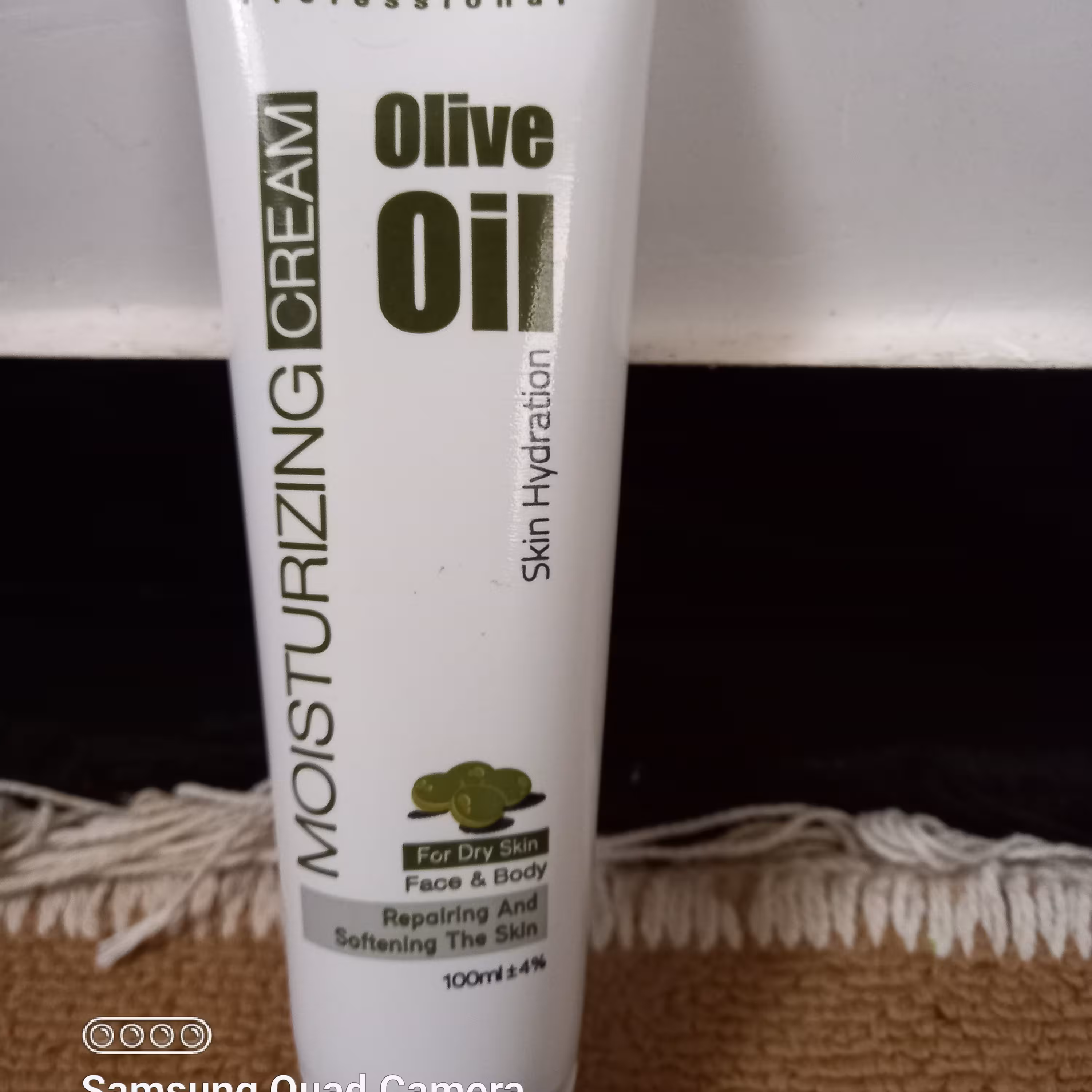 کرم مرطوب کننده مناسب پوست های خشک