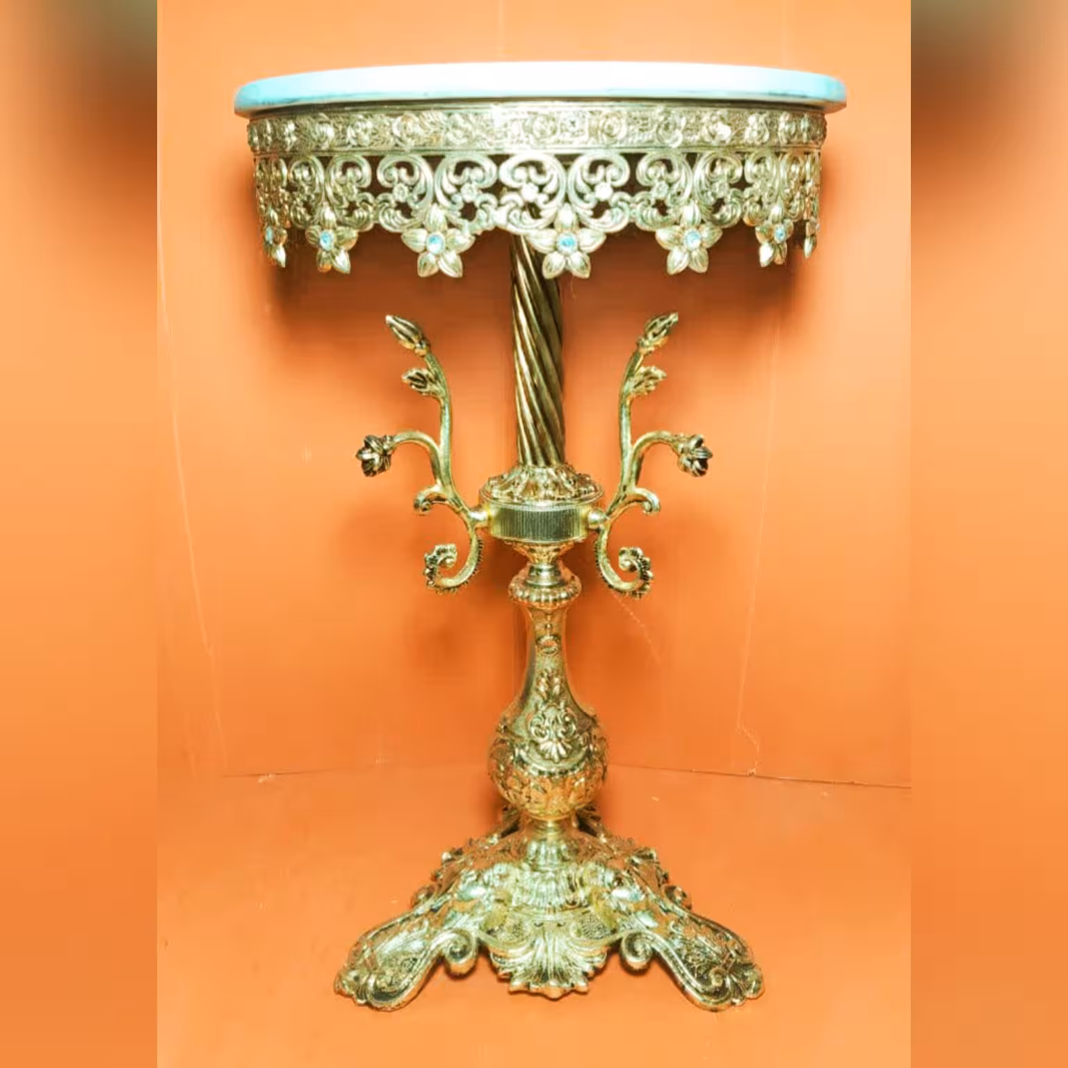 میز تلفن طرح برنز پایه سه رخ شاخکدار( ارسال با باربری به صورت پس کرایه)