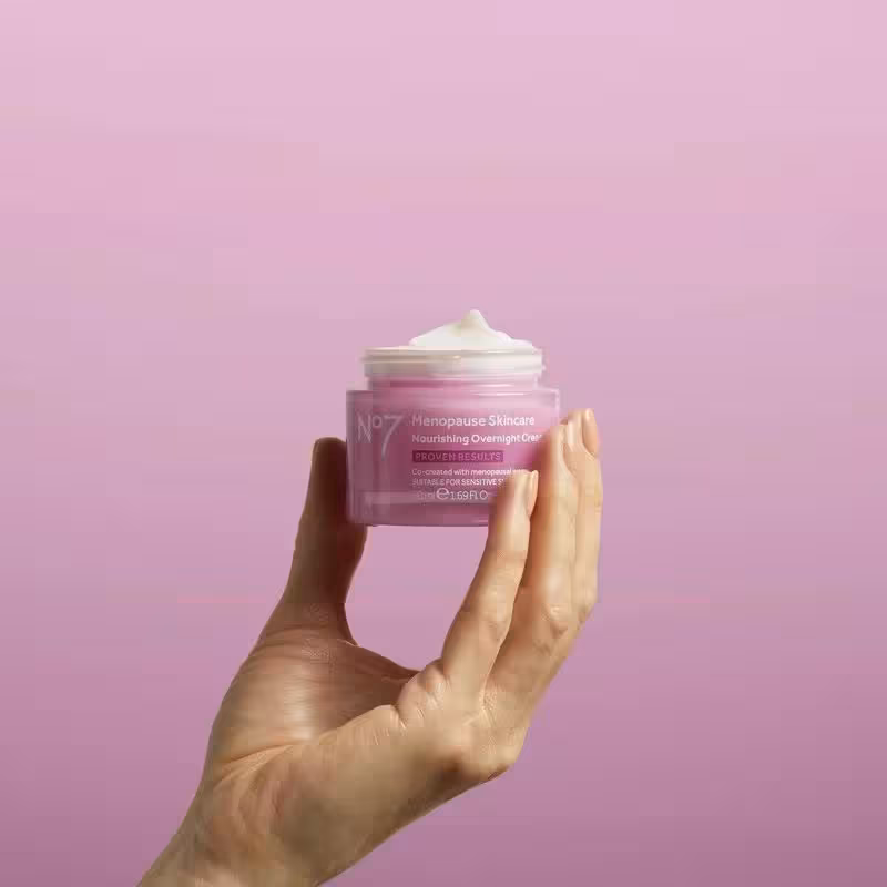 قیمت و خرید کرم تغذیه کننده پوست نامبر سون مدل Menopause Skincare Nourishing Overnight Cream 50ml اورجینال