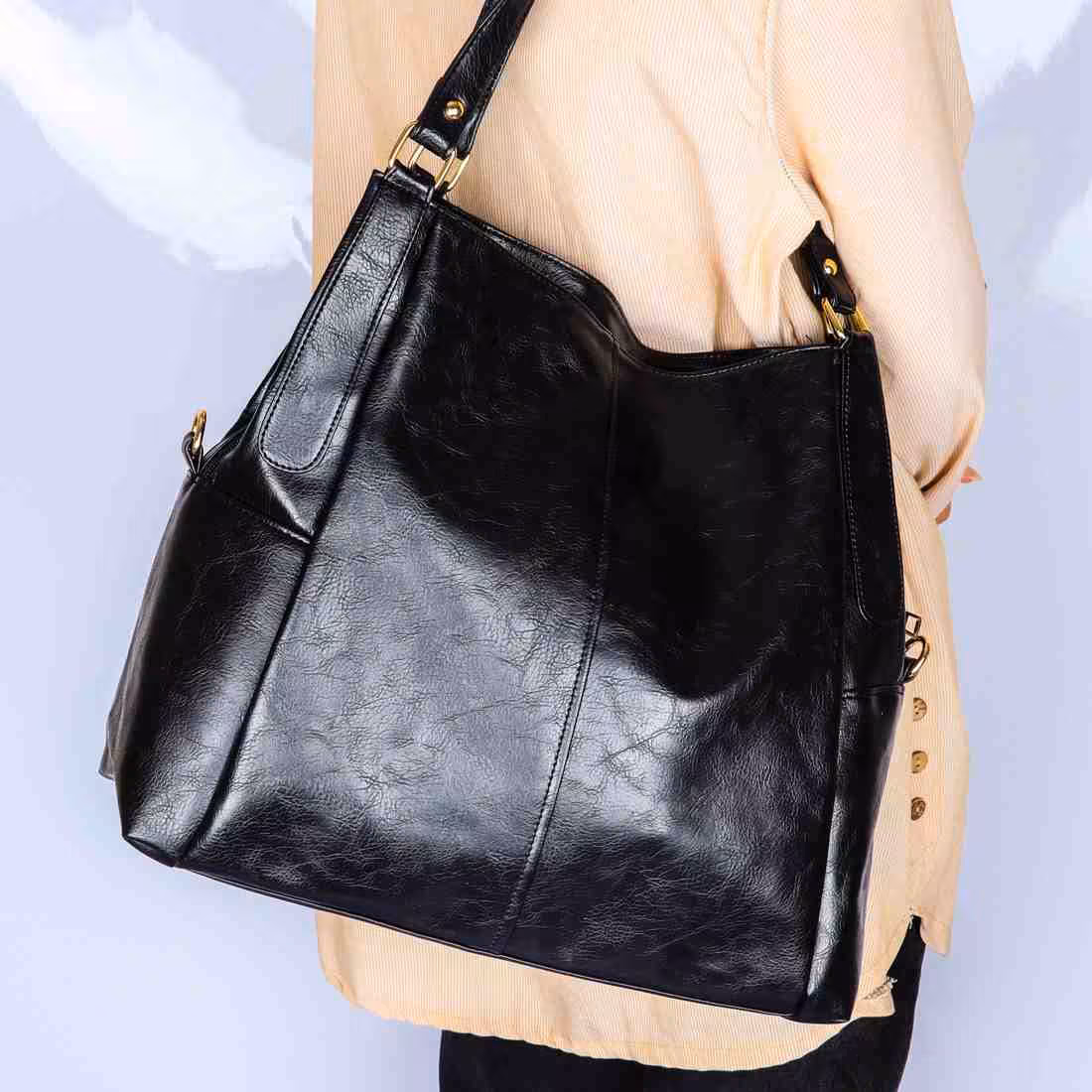 کیف بزرگ چرم وشمعی (چرم)