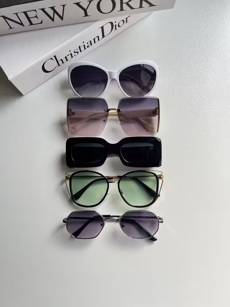 پك 5 تايي عينك برند زنانه و مردانه يووي 400 فقط 599 تومان