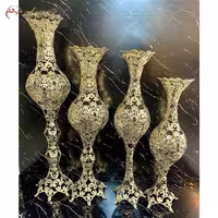 گلدان برنزی در 4 سایز مختلف طرح گل یاس، پایه دار رنگ طلایی