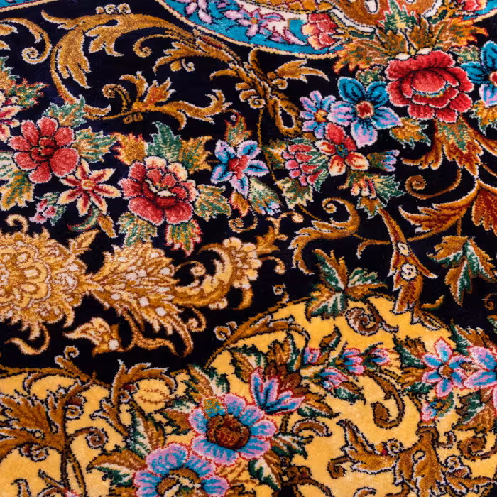 فرش ماشینی کد 358 طرح ترنجی زمینه مشکی