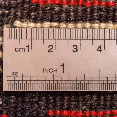 فرش دستبافت دو و نیم متری مدل نقشه بلوچ  کد 72.1011