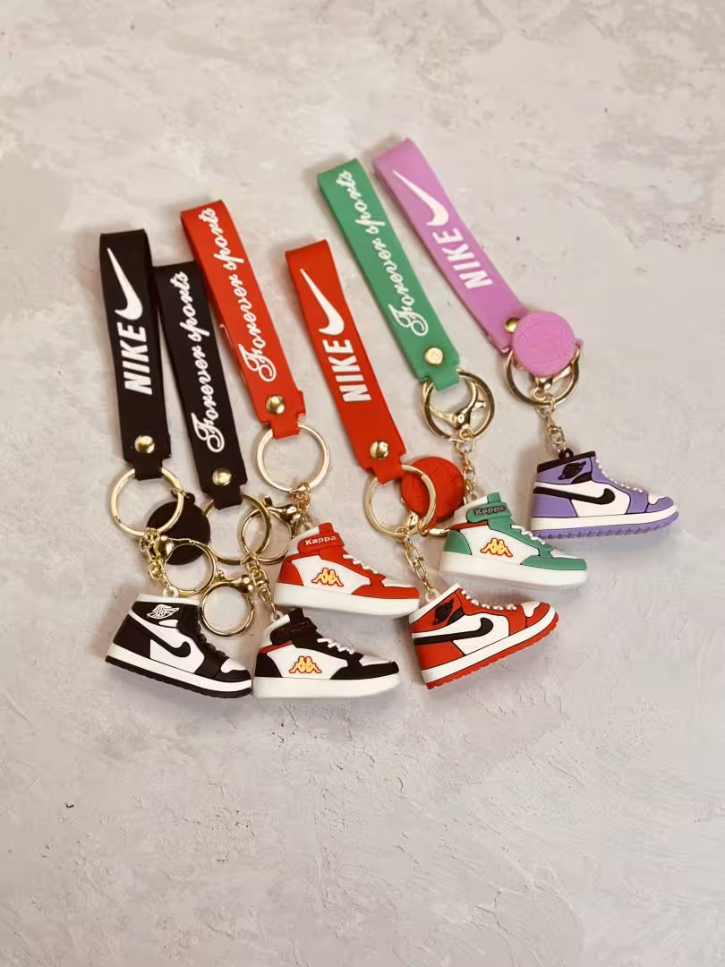 جاسوييچى سيليكونى سايز بزرگ طرح كتونى كد 7306