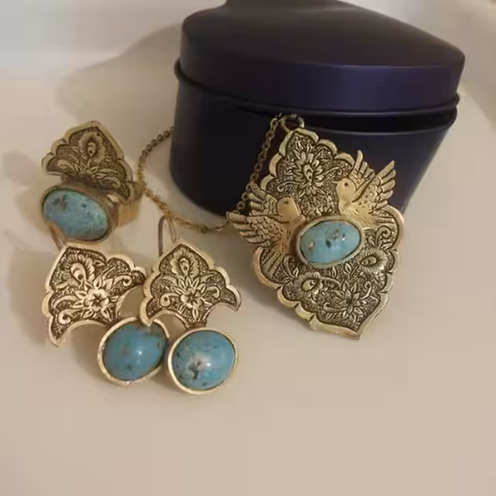 نیم ست برنجی با سنگ فیروزه کد 1021