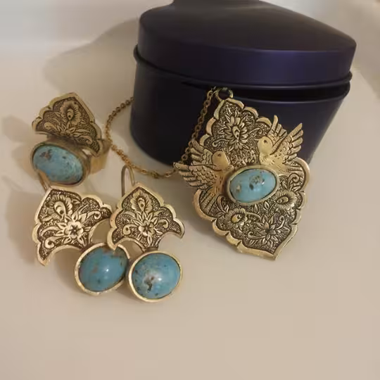 نیم ست برنجی با سنگ فیروزه کد 1021