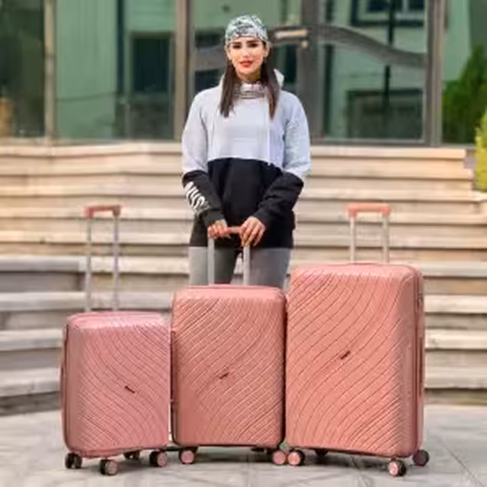 چمدان وارداتی مندوزا مدل MENDOZA - MDZ836 SERIES سری سه عددی (به همراه چمدان آرایشی هدیه)