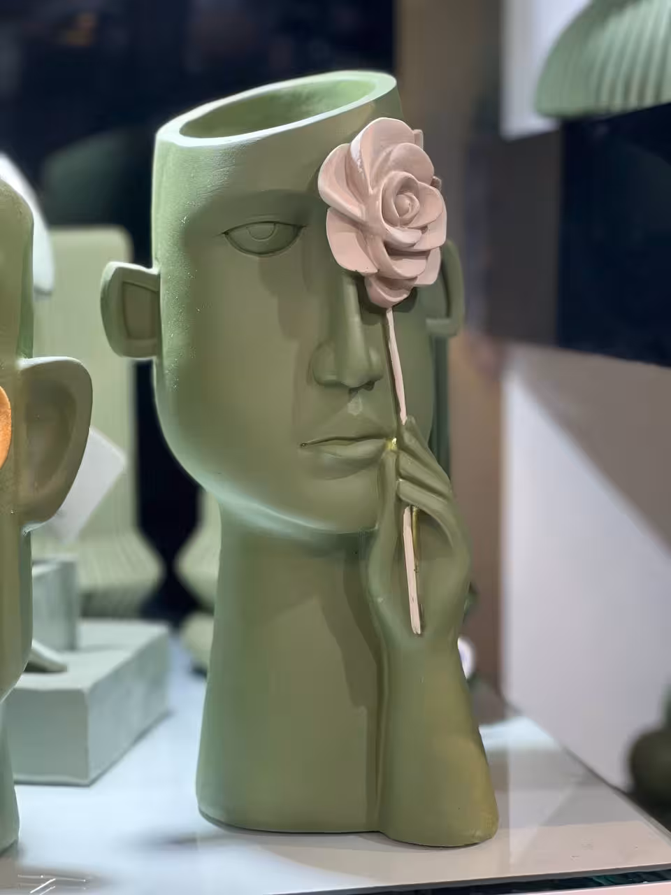 گلدان فیگور سبز