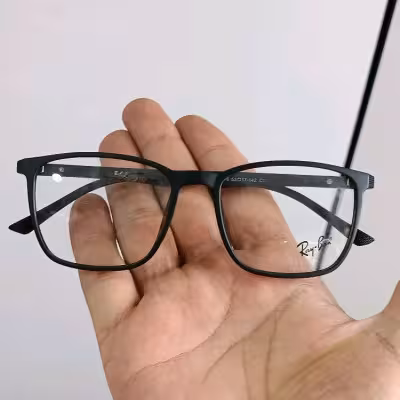 عینک طبی اسپرت با قابلیت تعویض عدسی های جدید نمره دار