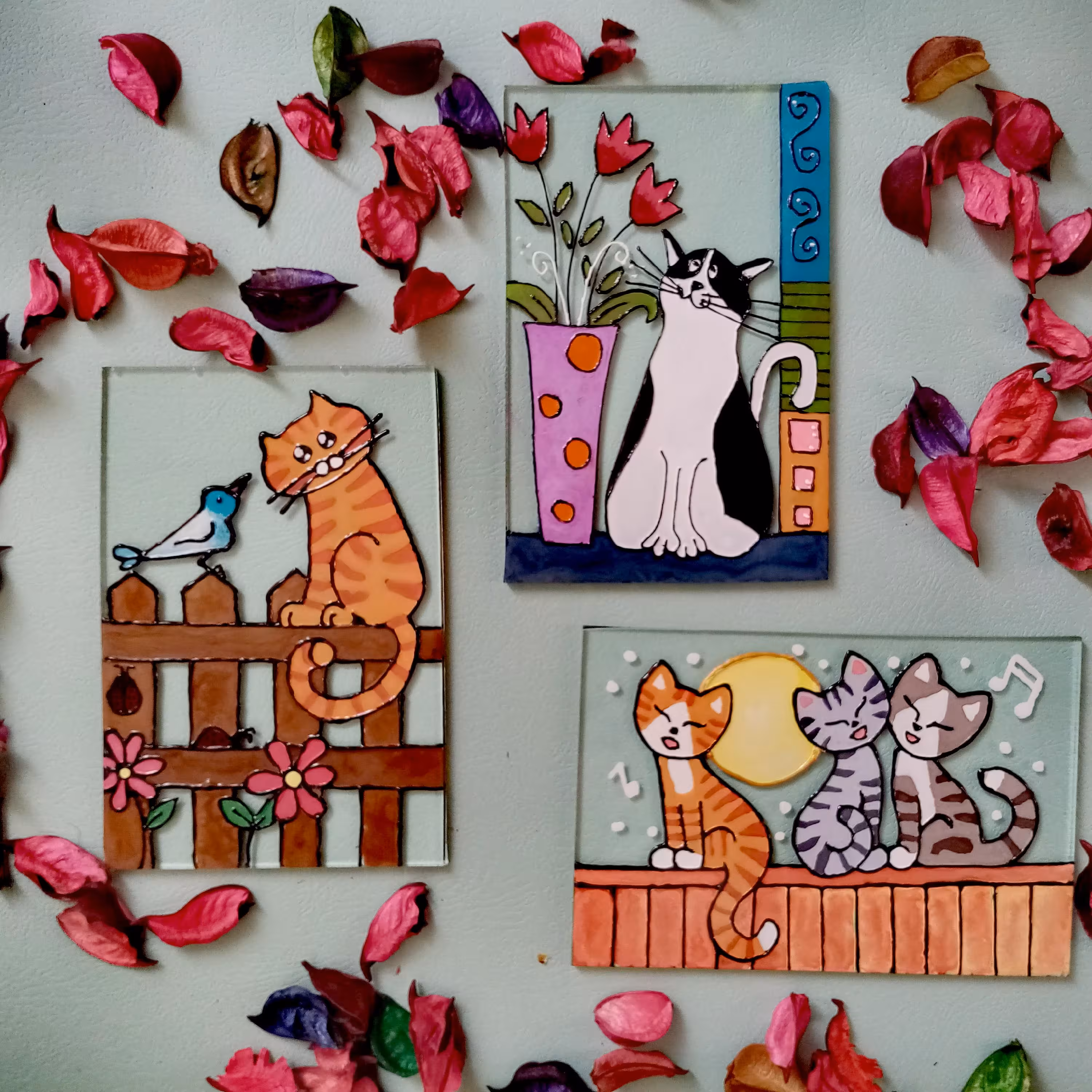 تابلوی ویترای طرح ست گربه های بازیگوش