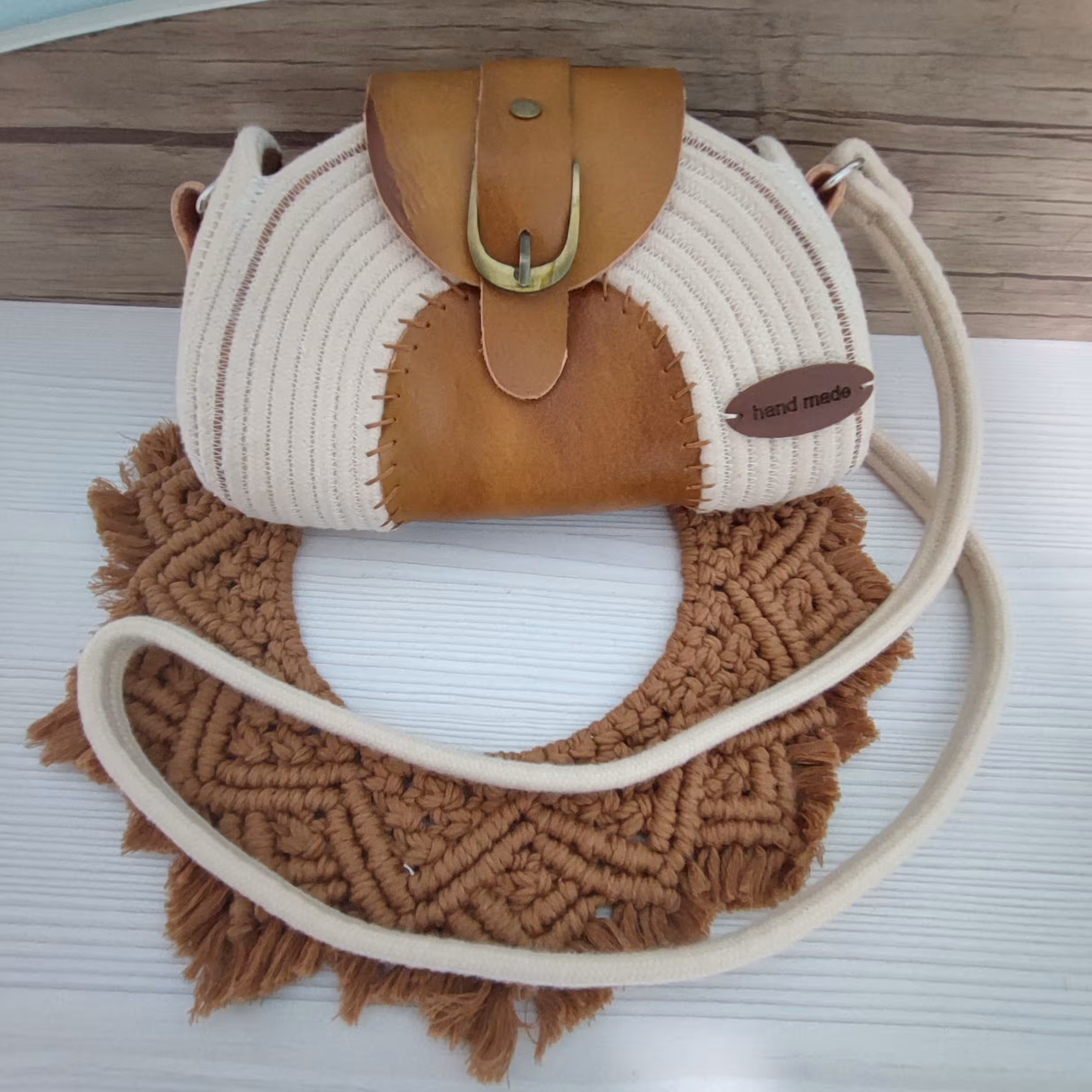 کیف قیطانو چرم