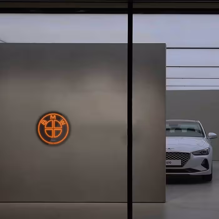 چراغ دیواری نئون دیزاین طرح Bmw-BL_ORG 