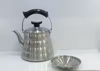 کتری لوله دار قیطاسی 2.5 لیتری مدل 30608 مات کف چدن