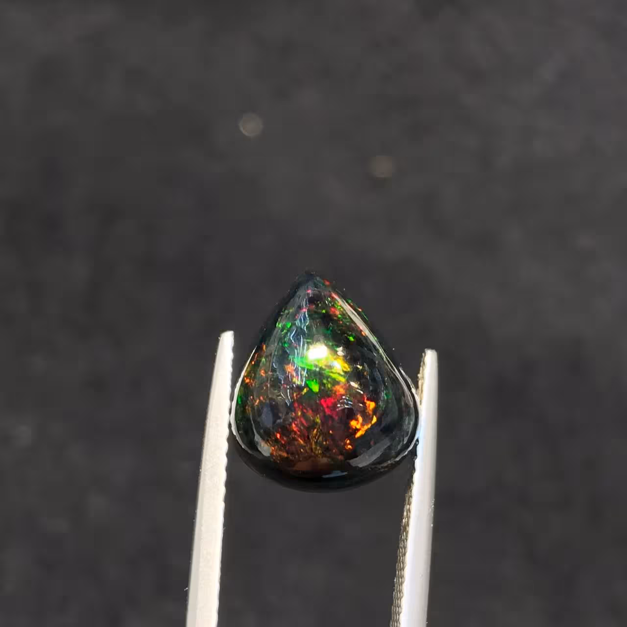 نگین اپال مشکی اصل سایز 14*11