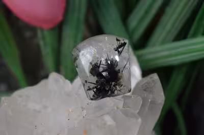 کوارتز روتیل دار