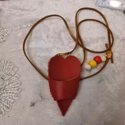 آویز گردنی مخصوص آویختن عینک چرمی