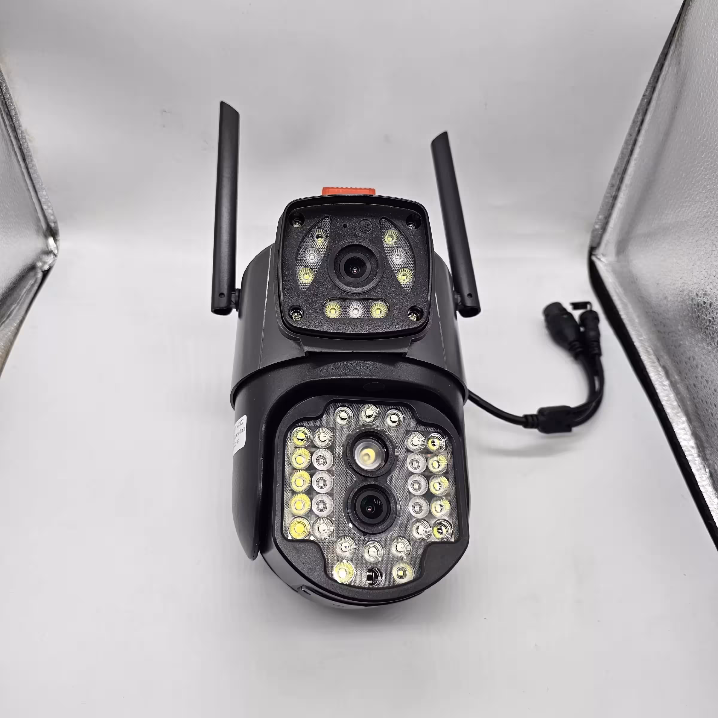 دوربین مداربسته تحت شبکه شارک مدل IPC-V380-A28-WIFI