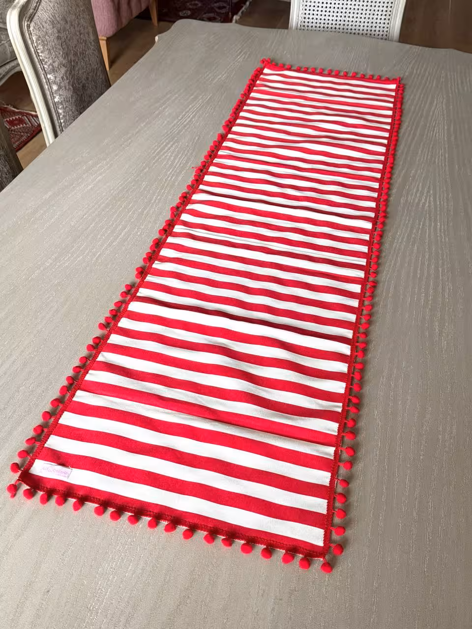 رانر داک راه راه قرمز