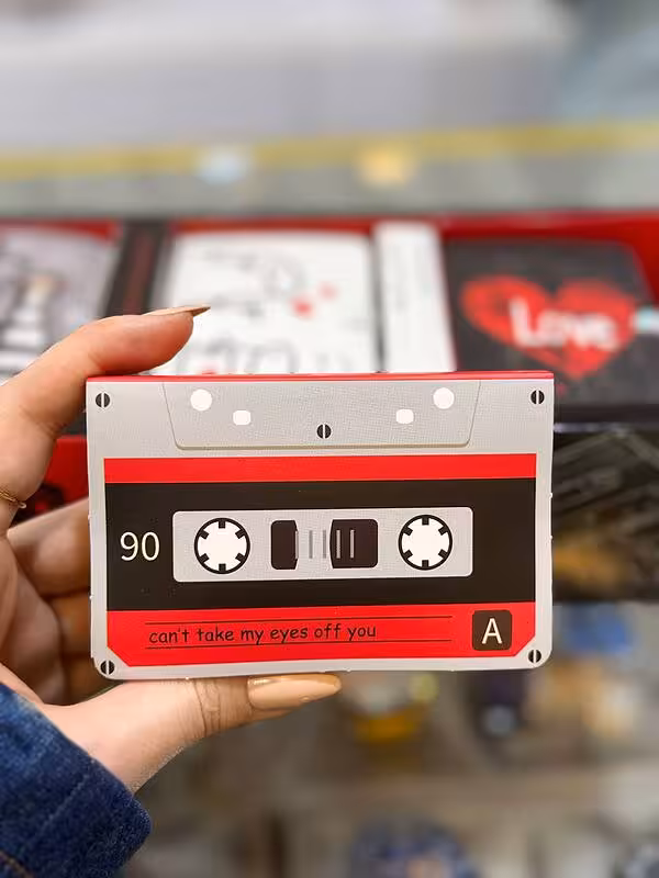 شکلات ولنتاین طرح کتابچه عشق