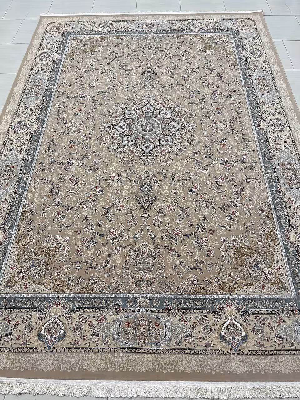 فرش 12متری اکرولیک کاشان 1200 شانه تراکم H 3600