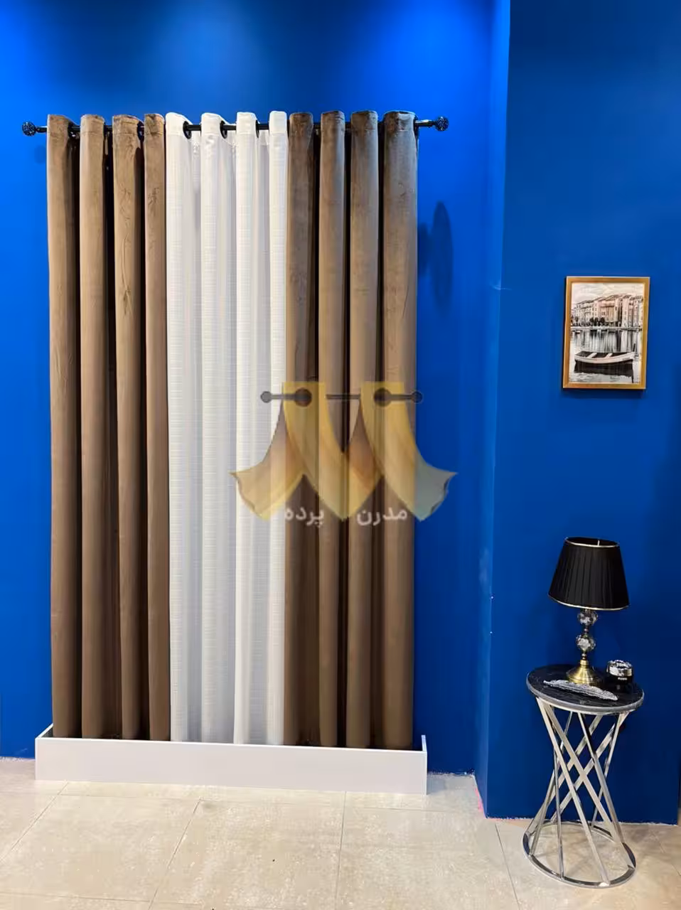 پرده آماده پانچی مخمل ساده قهوه ای تیره