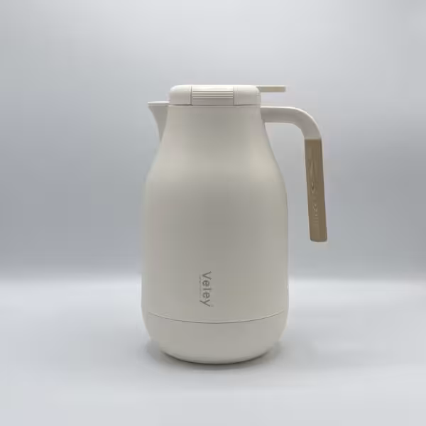 فینیک - فلاسک 2 لیتر دسته چوبی کرم