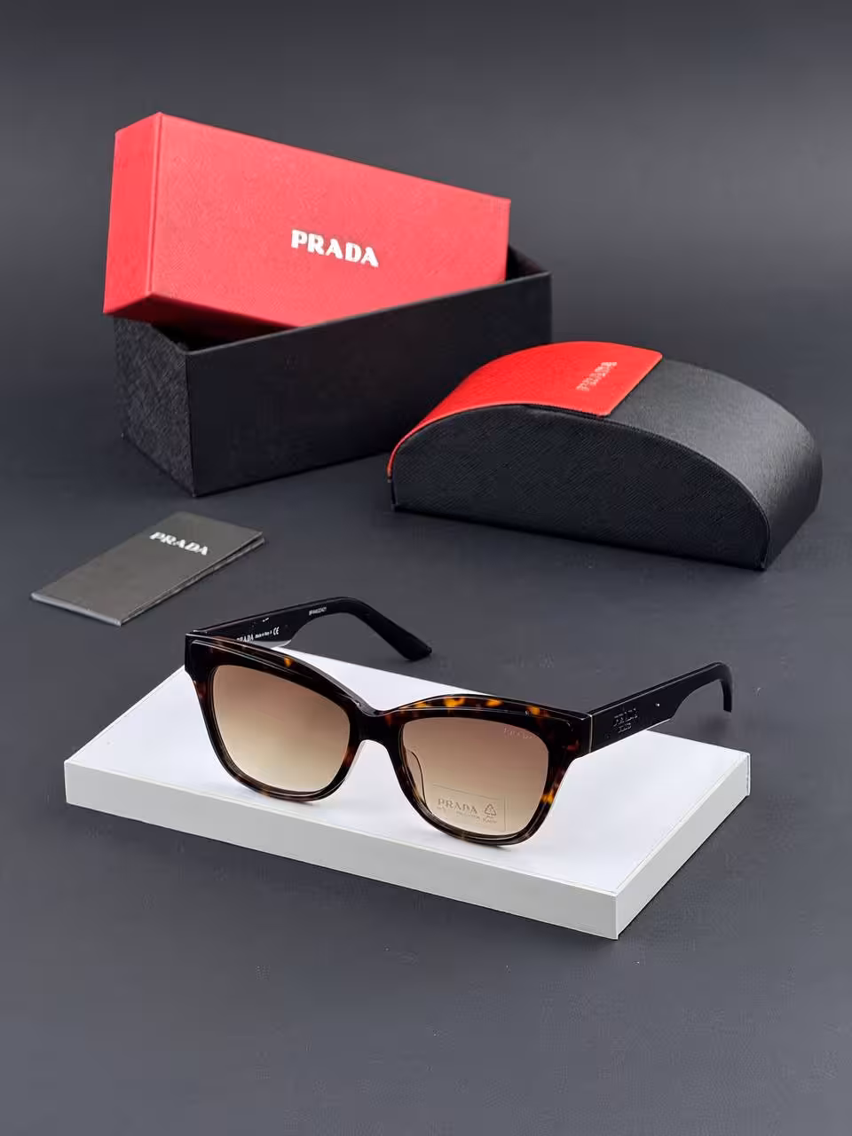 عینک آفتابی پرادا مدل PR23