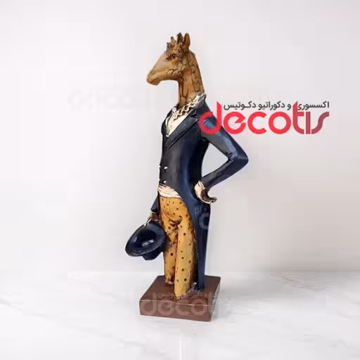 مجسمه زرافه جنتلمن کد 606