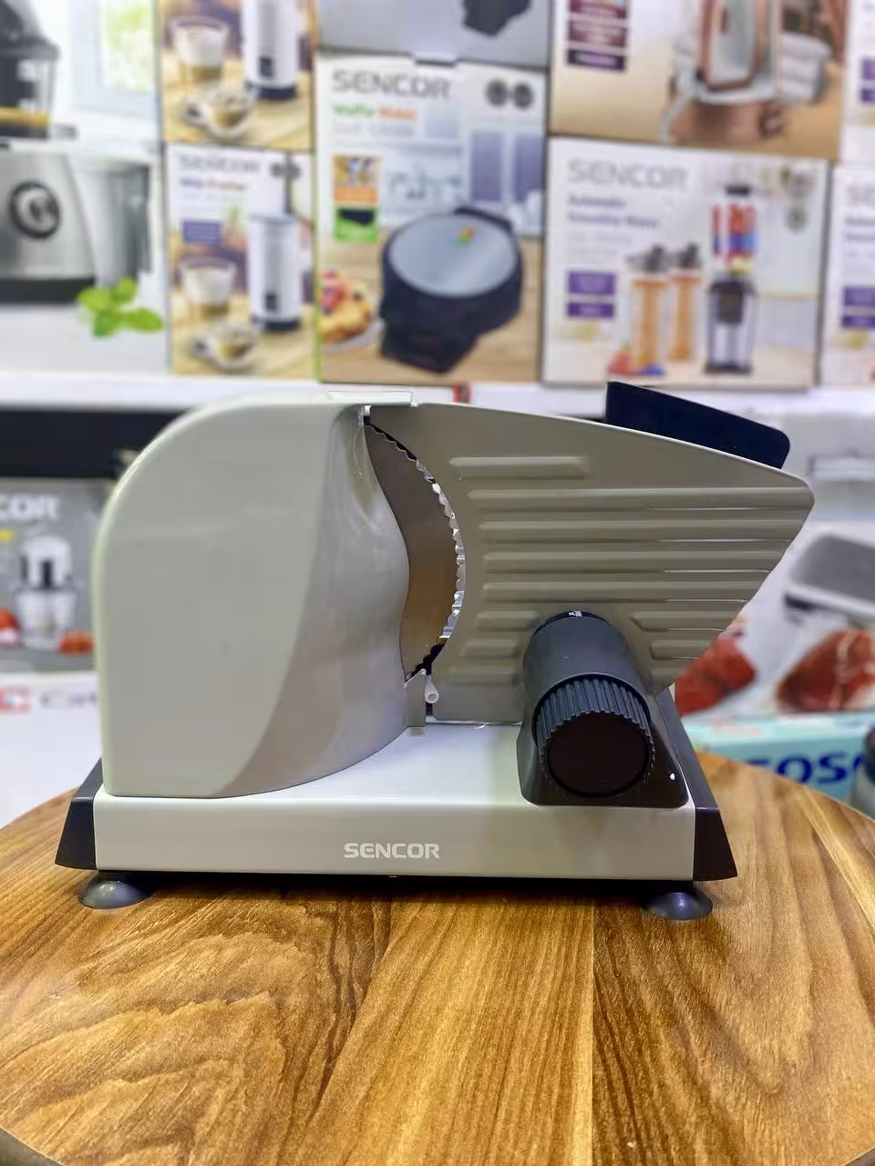 دستگاه کالباس بر سنکور مدل SFS 4050SS