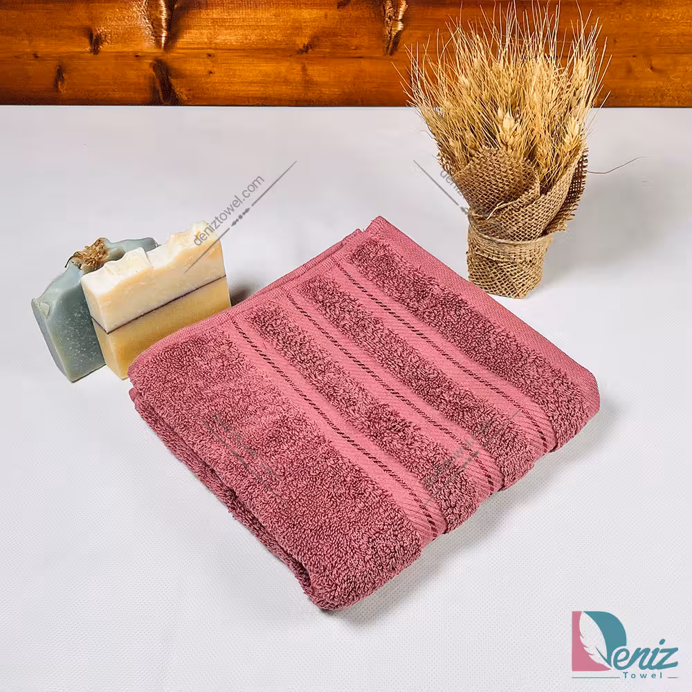 حوله دستی طرح کرالیچ رنگ عنابی