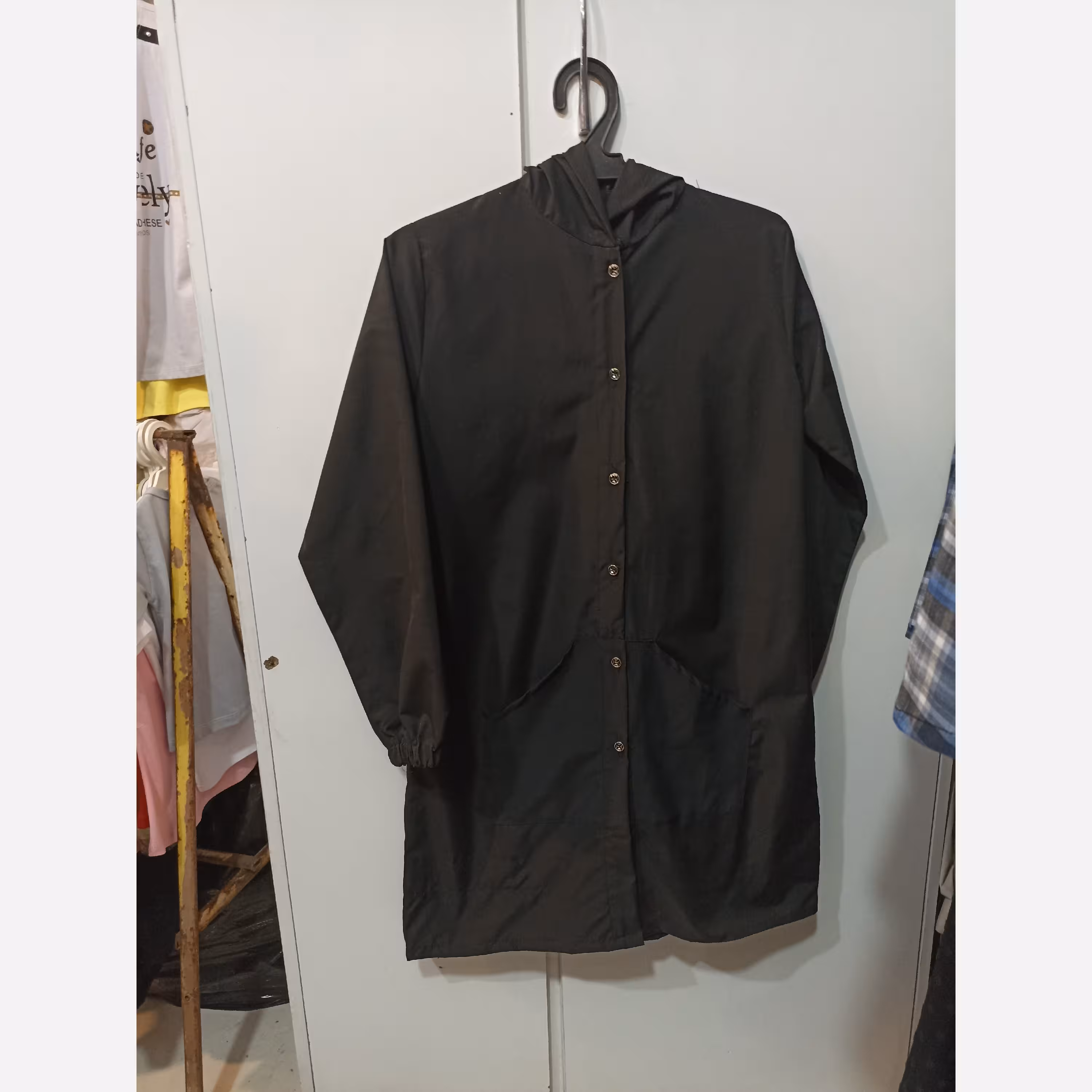 مانتو اسپرت بارونی میکرو شمعی کلاهدار رنگ مشکی