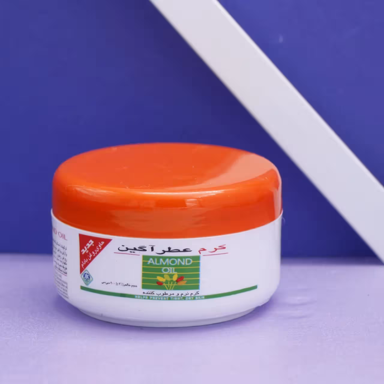 کرم نرم و مرطوب کننده عطرآگین حاوی روغن بادام حجم 200 میل 91714