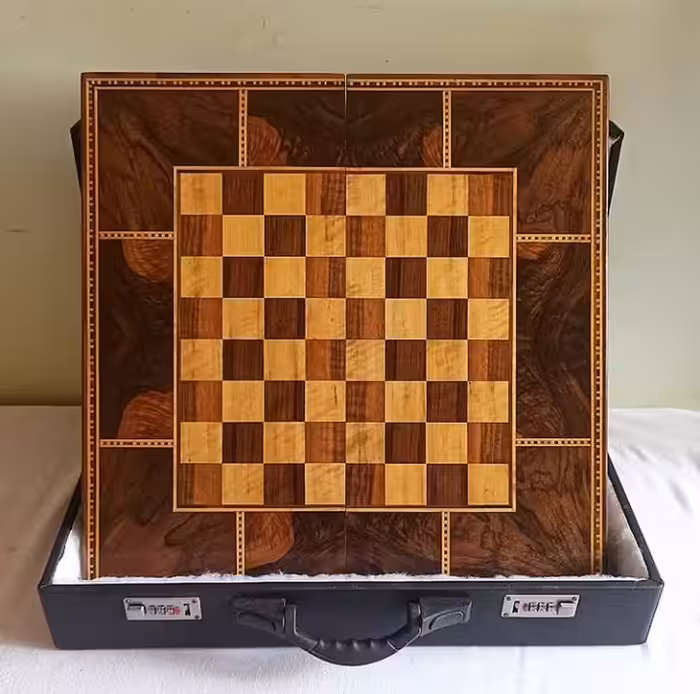 تخته نرد معرق چوبی دور منبت شطرنجی کد 102263