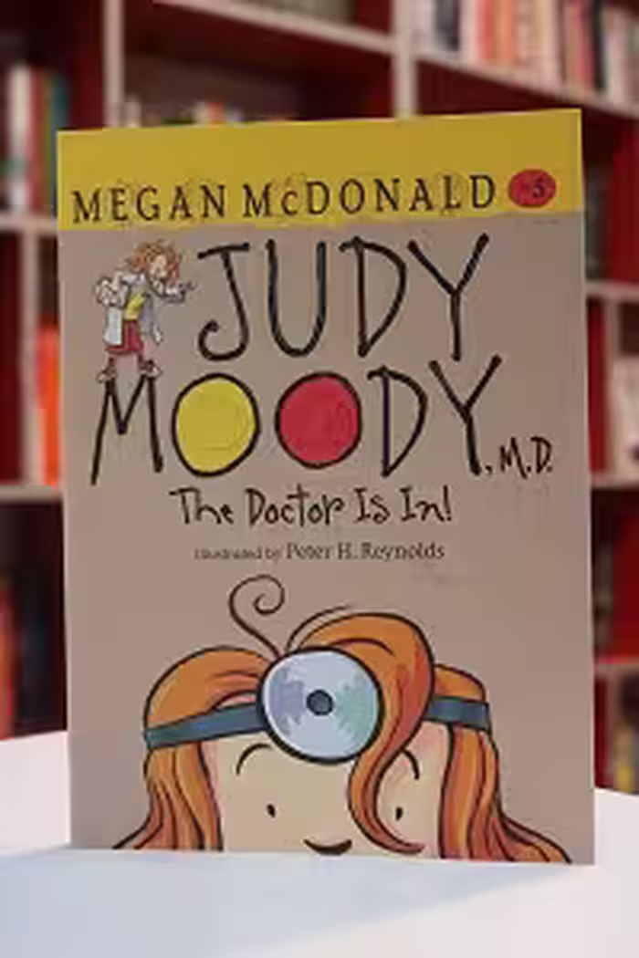 JUDY MOODY 5 اثر Megan McDonald