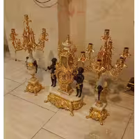 ساعت و شمعدان خروسی برنزی مدل عروسک بزرگ با سنگ مرمر اصل