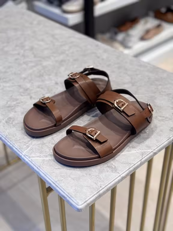 صندل زنانه طبی کد ss190 رنگ قهوه ای سایز 41