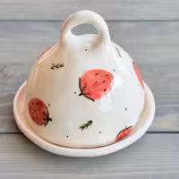 کره خوری طرح توت فرنگی