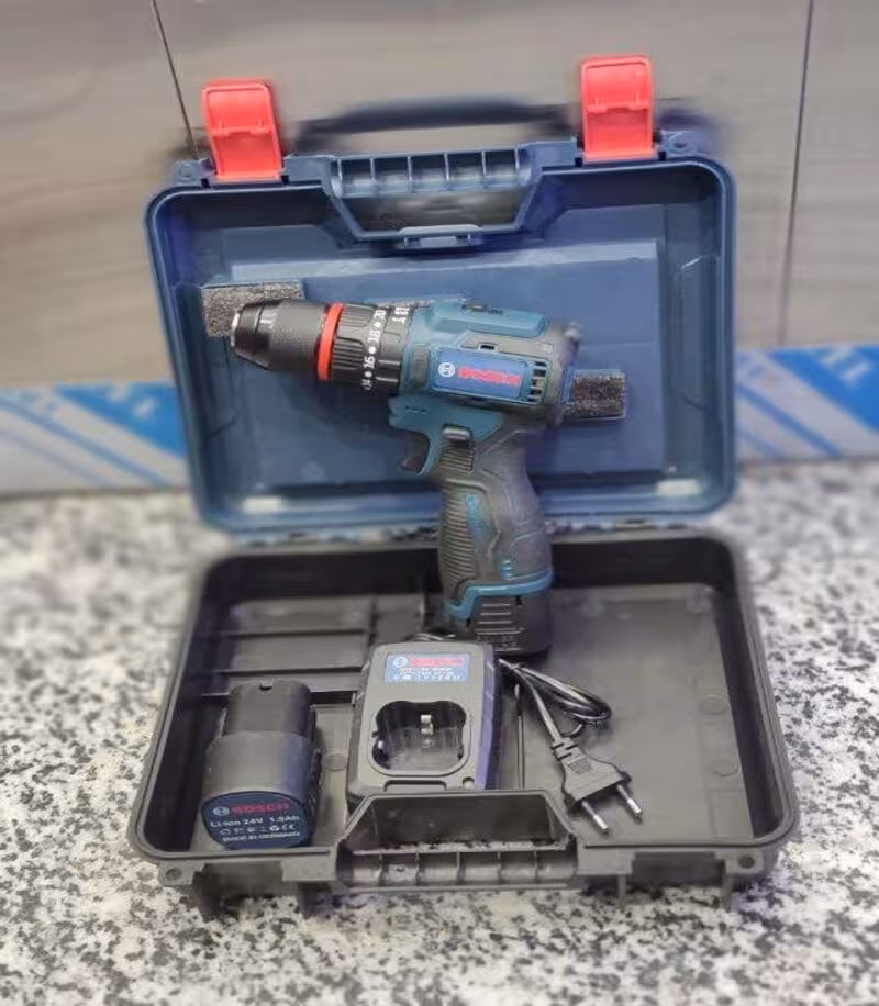 دریل شارژی 24 ولت براشلس طرح بوش سه نظام فلزی  مدل 24v