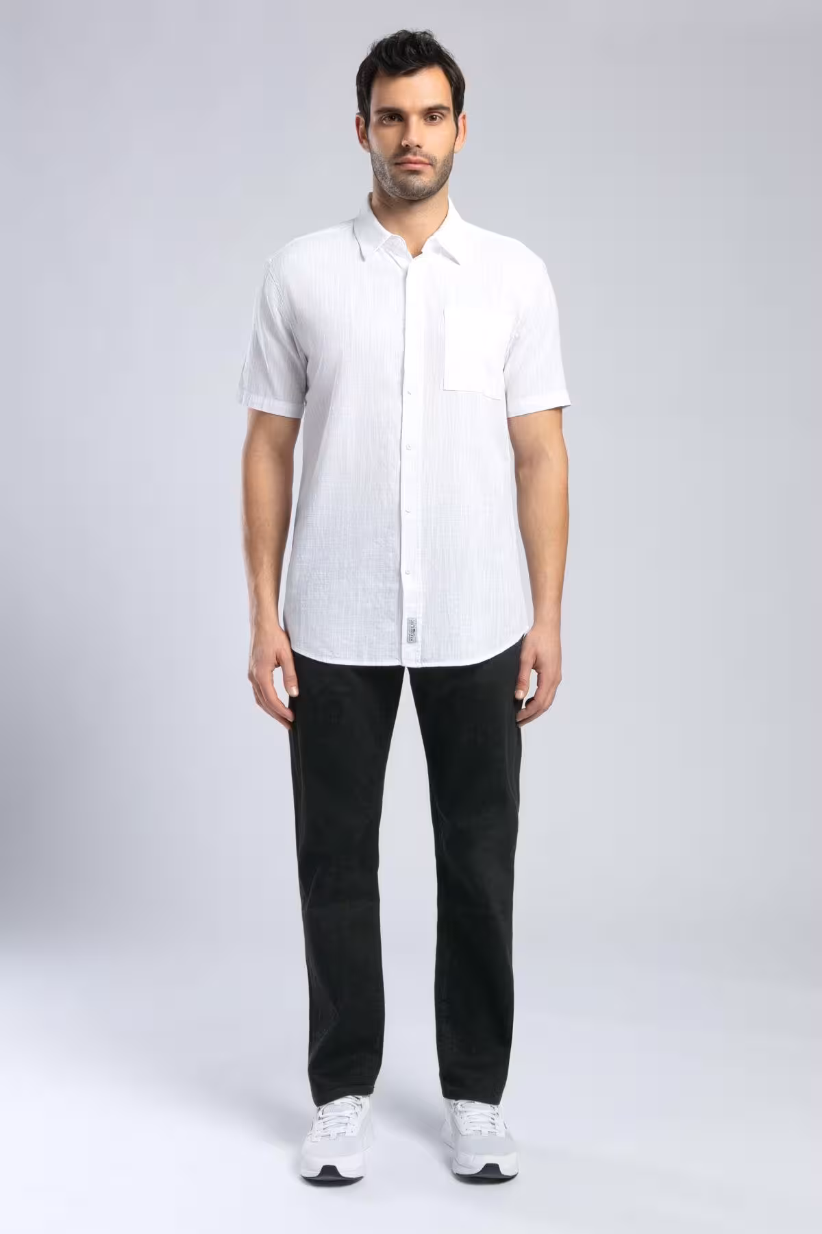 شلوار جین مردانه ریکی کمر بلند صاف برش سیاه پوست Lee Cooper