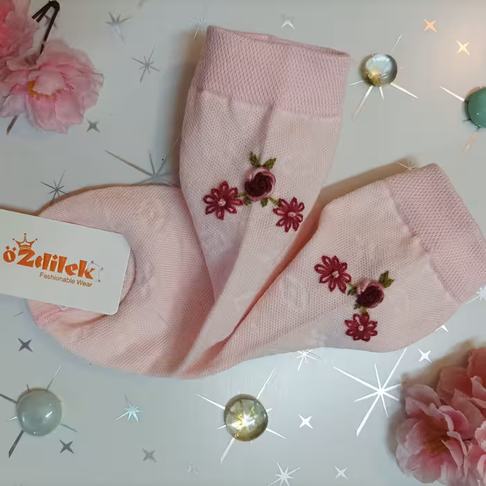 جوراب ساقدار گلدوزی شده با دست 